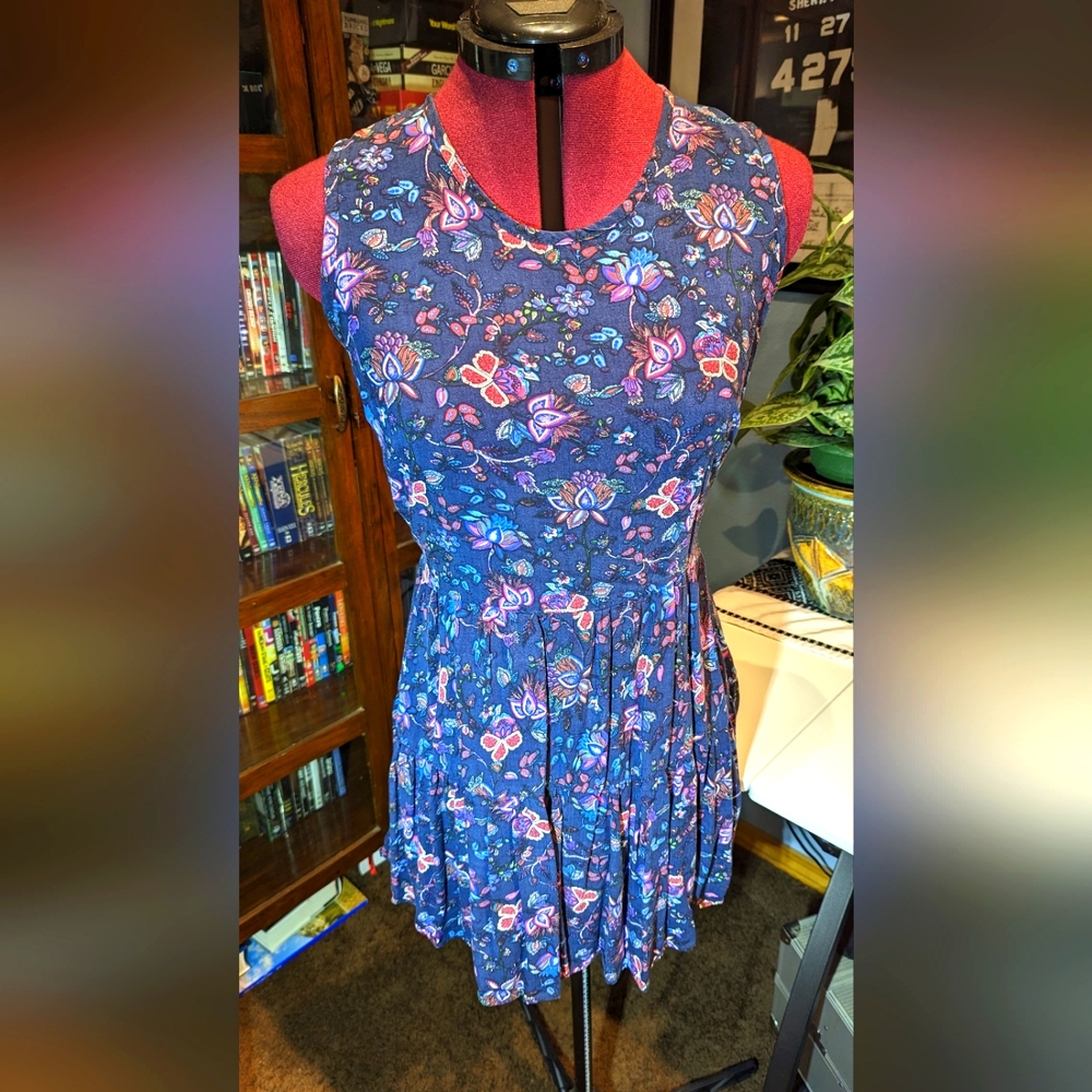 Take Me Home sz6 Fit & Flare Floral Dress